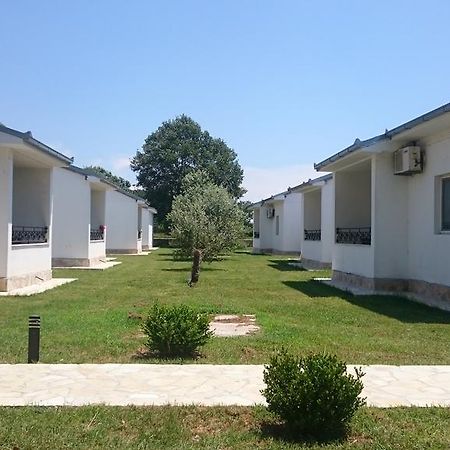 Beni Bungalows Ulcinj Bagian luar foto