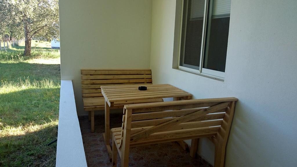 Beni Bungalows Ulcinj Ruang foto