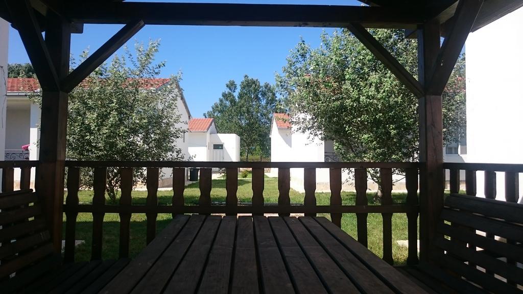 Beni Bungalows Ulcinj Bagian luar foto