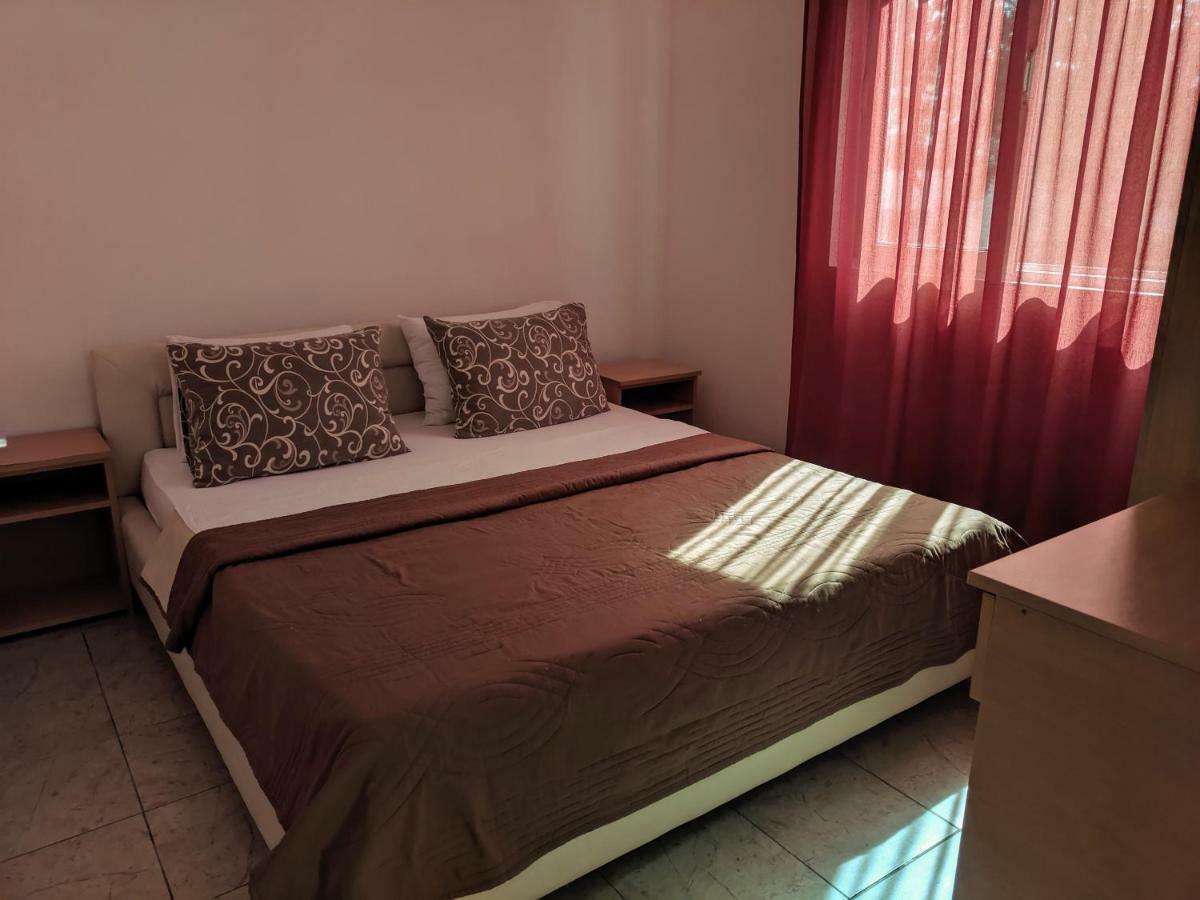 Beni Bungalows Ulcinj Bagian luar foto