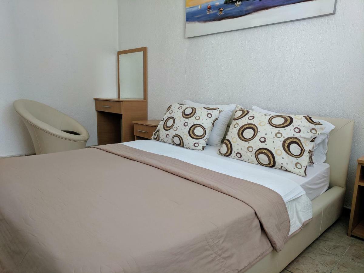 Beni Bungalows Ulcinj Bagian luar foto