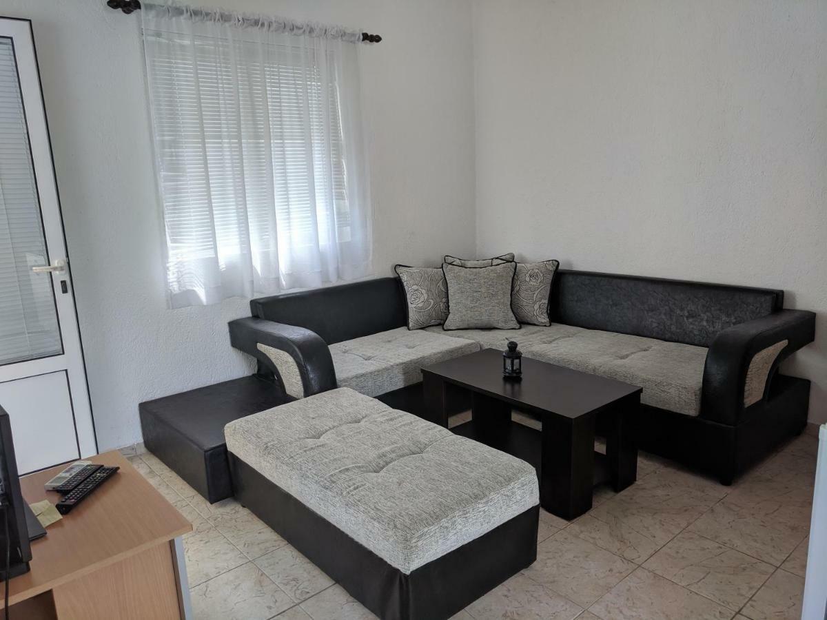 Beni Bungalows Ulcinj Bagian luar foto